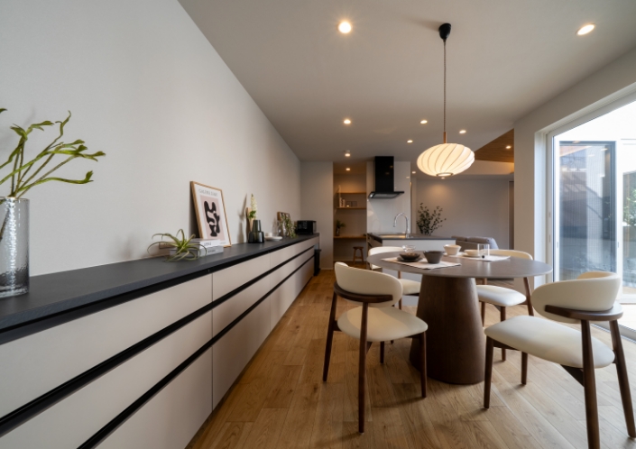 スライダー３枚目